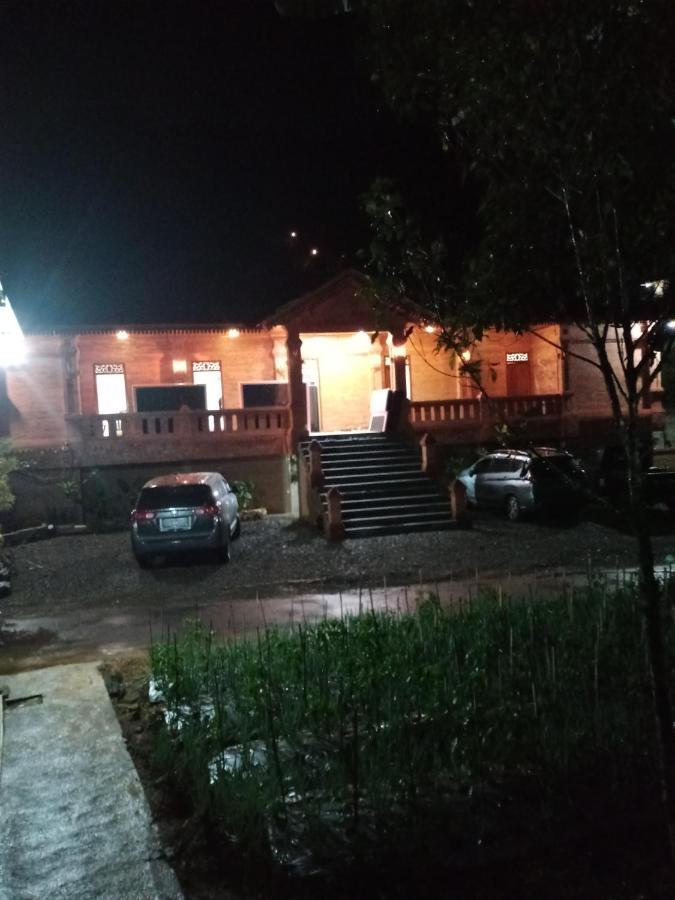טאוונגמאנגו Villa Pringgitan מראה חיצוני תמונה
